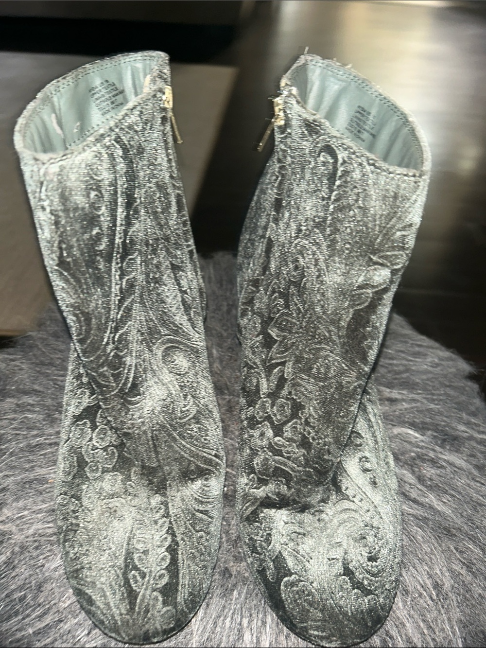 Zigi Soho Silver Gray Velvet Paisley Ankle Boots